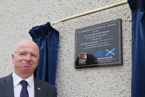 Neil opening the new pier at Hatston (credit K4 graphics)