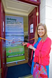 Jan Falconer opening the Orkney Renewable Energy Exhibition (Credit Colin Keldie)