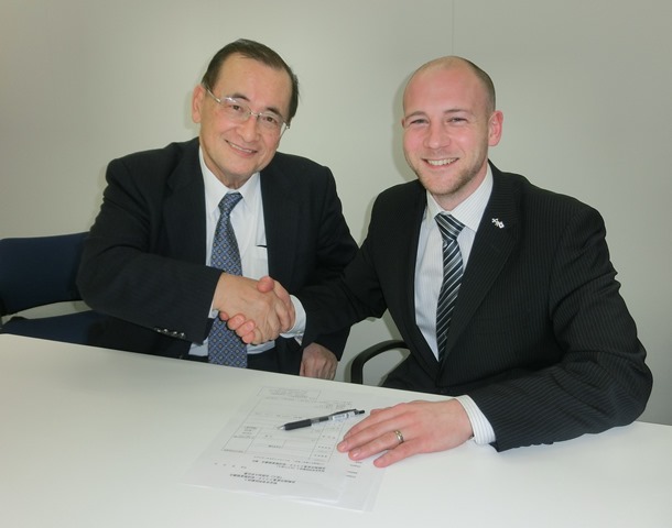 Oliver Wragg signing up to the association with Sakai san, Chairman of the Cluster and President of Kyowakiden Industry Company in Nagasaki, Japan, March 2015.”