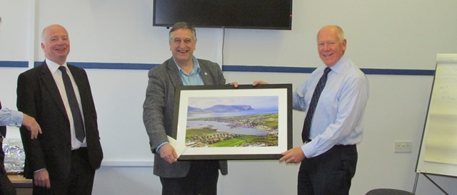 Presentation to Ian following his final EMEC Board meeting