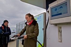 BIG HIT hydrogen refuelling station demonstration (Credit Colin Keldie)