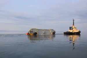 ATIR platform positioned horizontally in sea, using a system of buoys (Credit Magallanes Renovables)