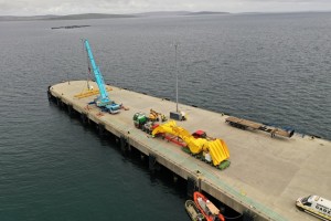 Mocean Energy Blue X at Hatston Pier (Credit Colin Keldie, courtesy of EMEC)