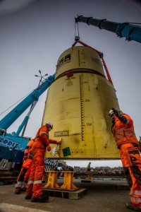 AWS Waveswing arrival on Copelands Dock (credit Colin Keldie)
