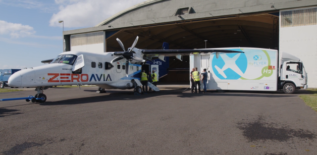 EMEC refuelling solution supporting at Kemble airport (Credit Floating Harbour)